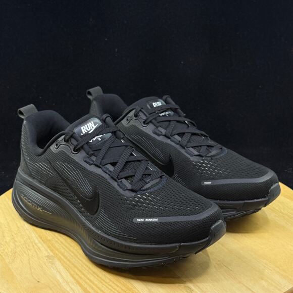 Mens Size 8 Nike Vomero 18 Triple Black Smoke Grey Running Shoes HM6803 005 - Picture 5 of 10